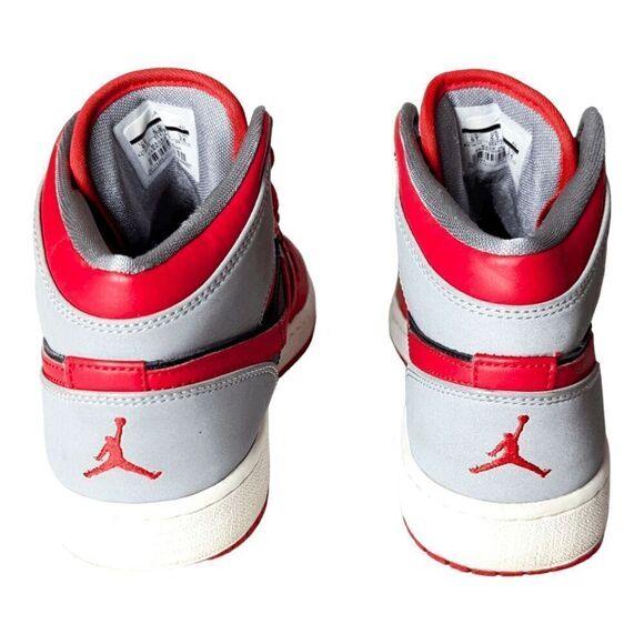 NIKE Air Jordan 1 Mid 'Fire Red' GS Sneakers Size 6Y/W7.5 - Picture 5 of 10